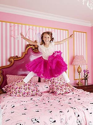 eloisesuite-girjumping