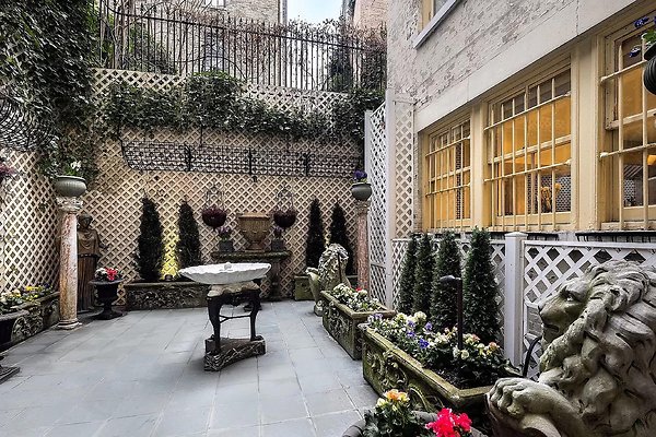 f91bc2add914c58fe699cfd29dd4b7d6-uncropped scaled within 1536 1152